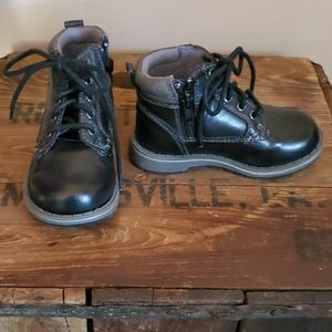 Eddie Bauer black boot toddler size 7